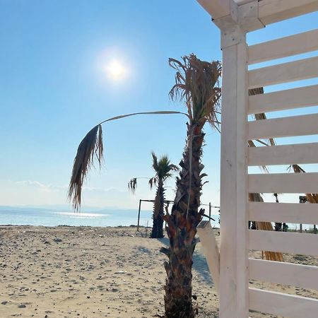 Отель Soho Ayvalik Beach House Kucukkoy  Экстерьер фото