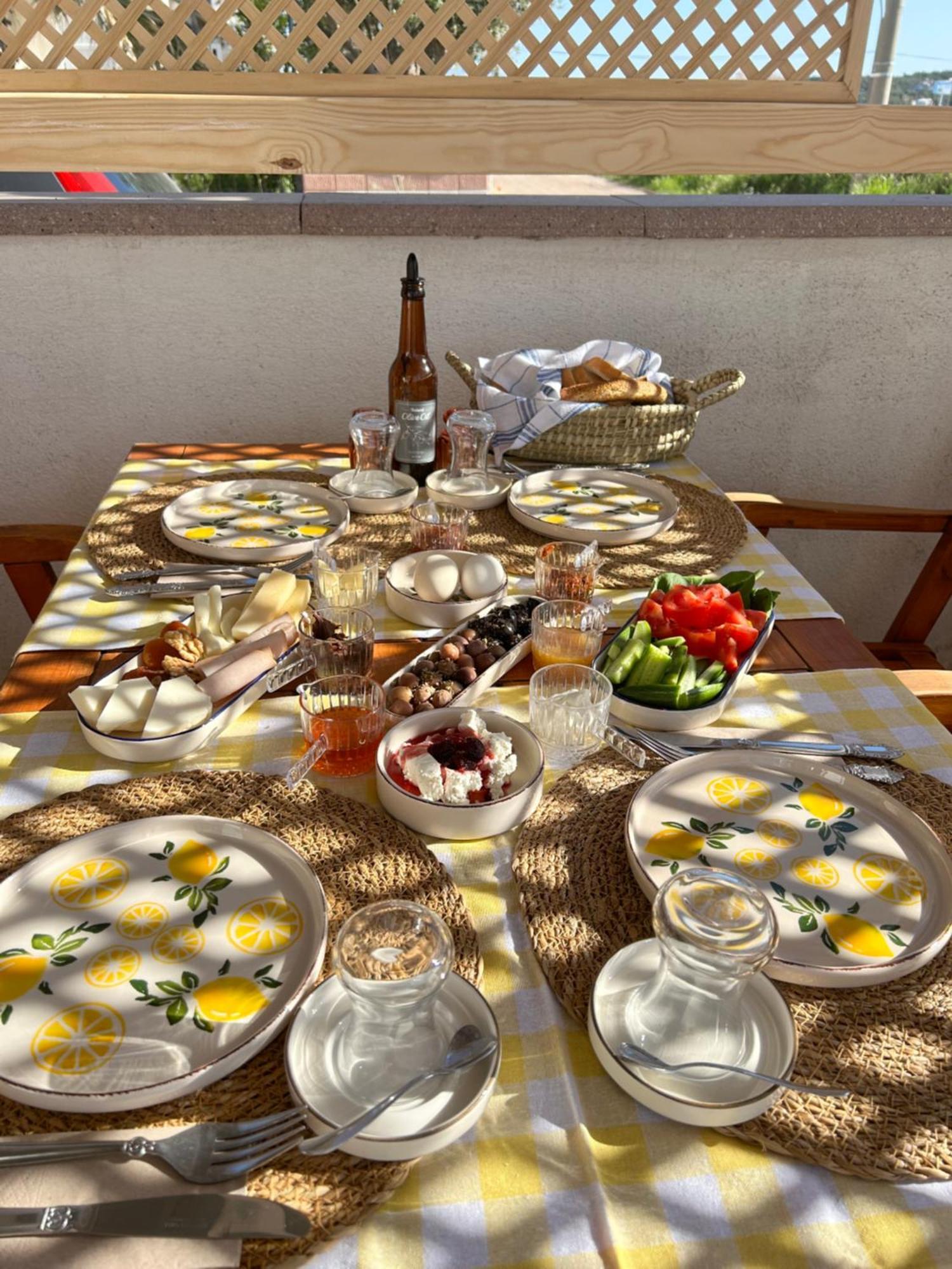 Отель Soho Ayvalik Beach House Kucukkoy  Экстерьер фото