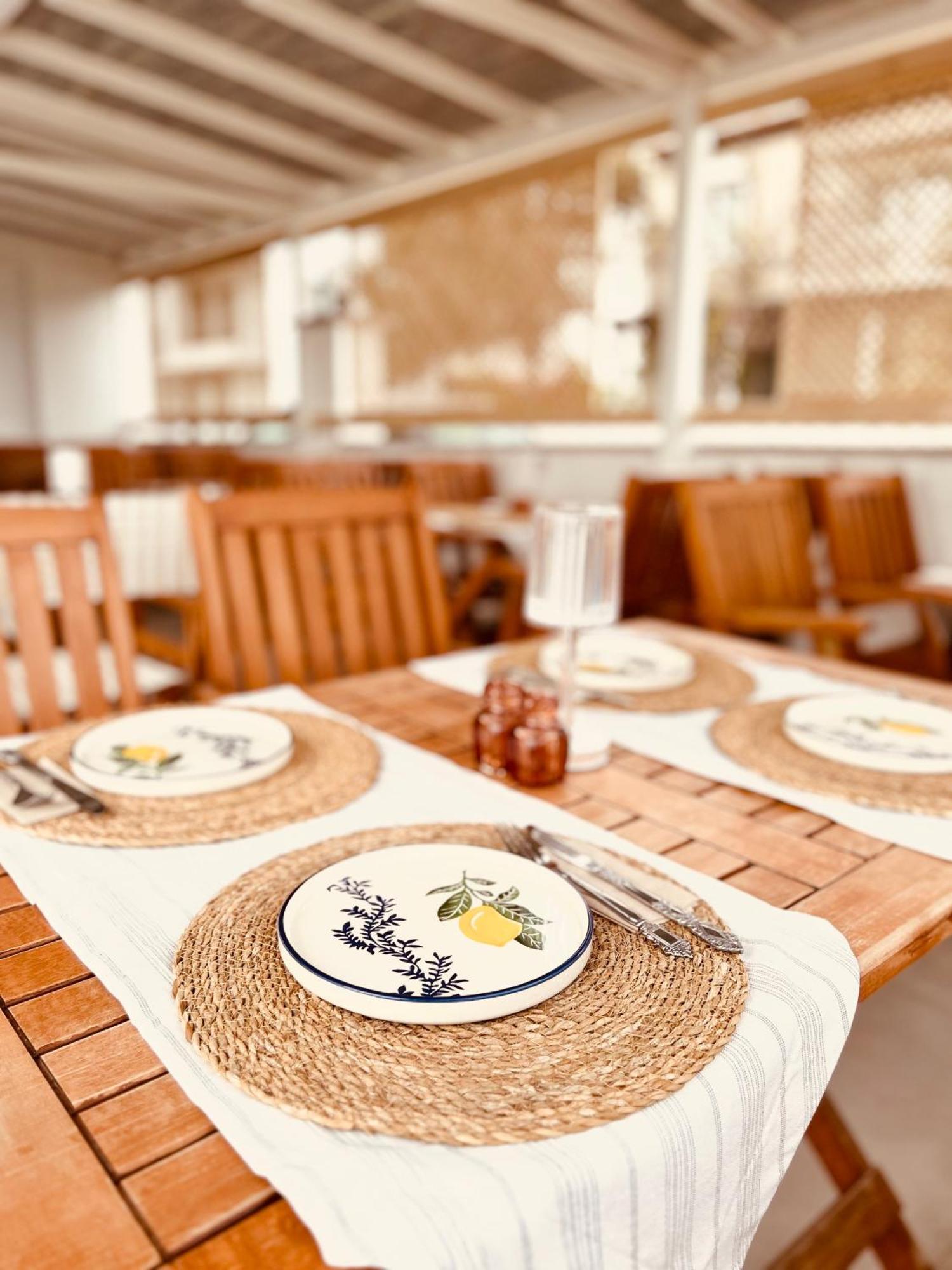 Отель Soho Ayvalik Beach House Kucukkoy  Экстерьер фото