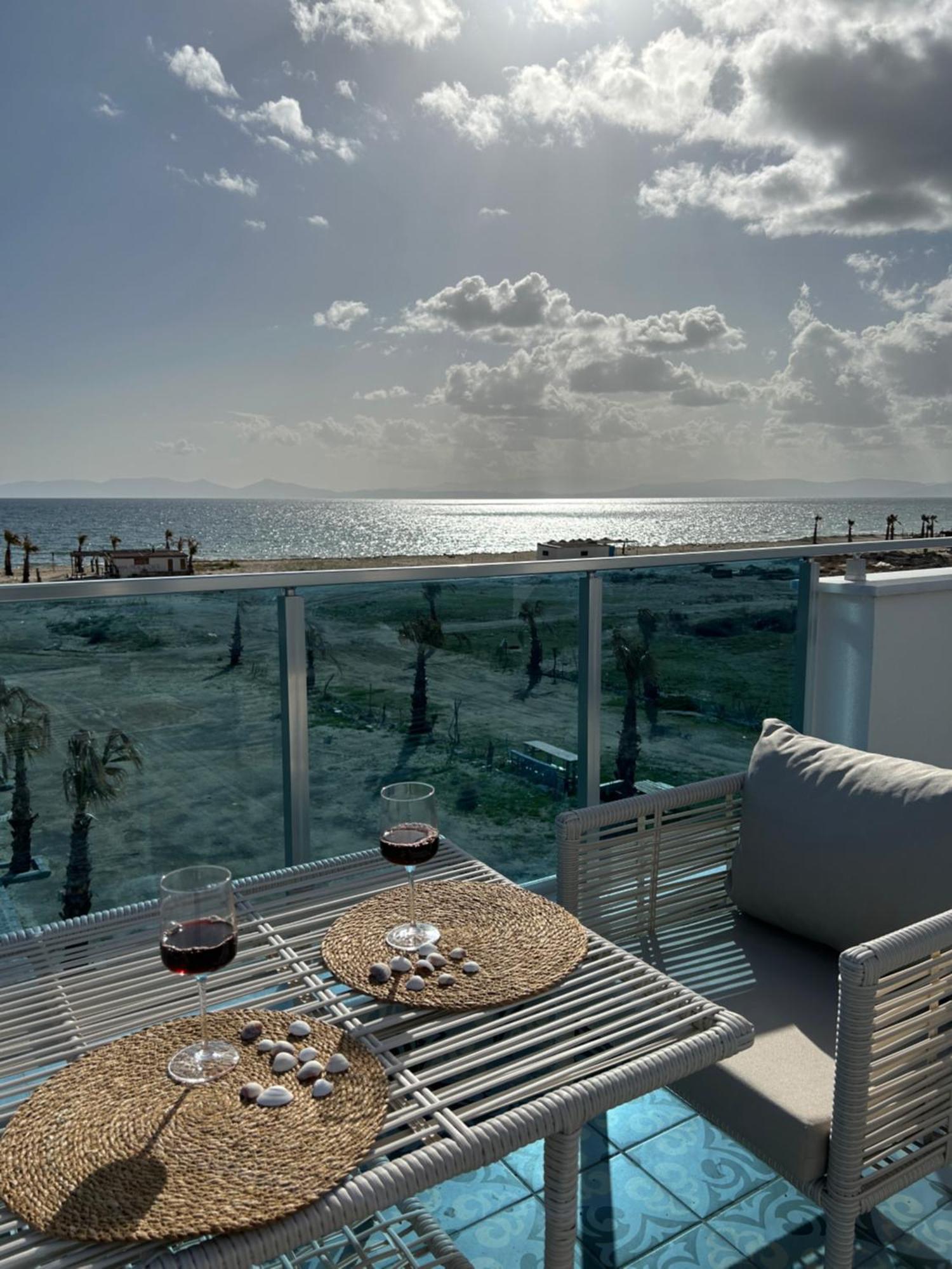 Отель Soho Ayvalik Beach House Kucukkoy  Экстерьер фото