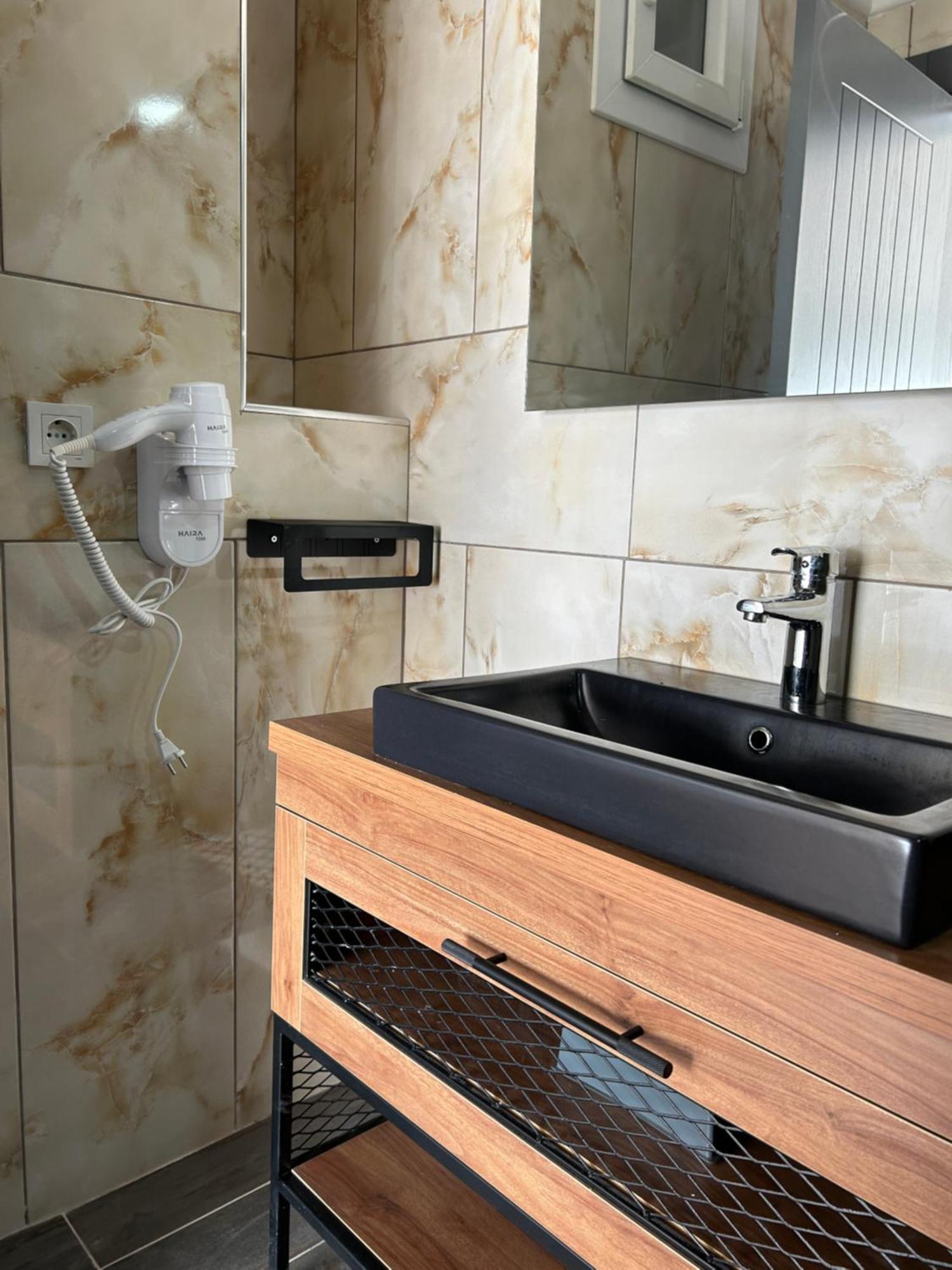 Отель Soho Ayvalik Beach House Kucukkoy  Экстерьер фото