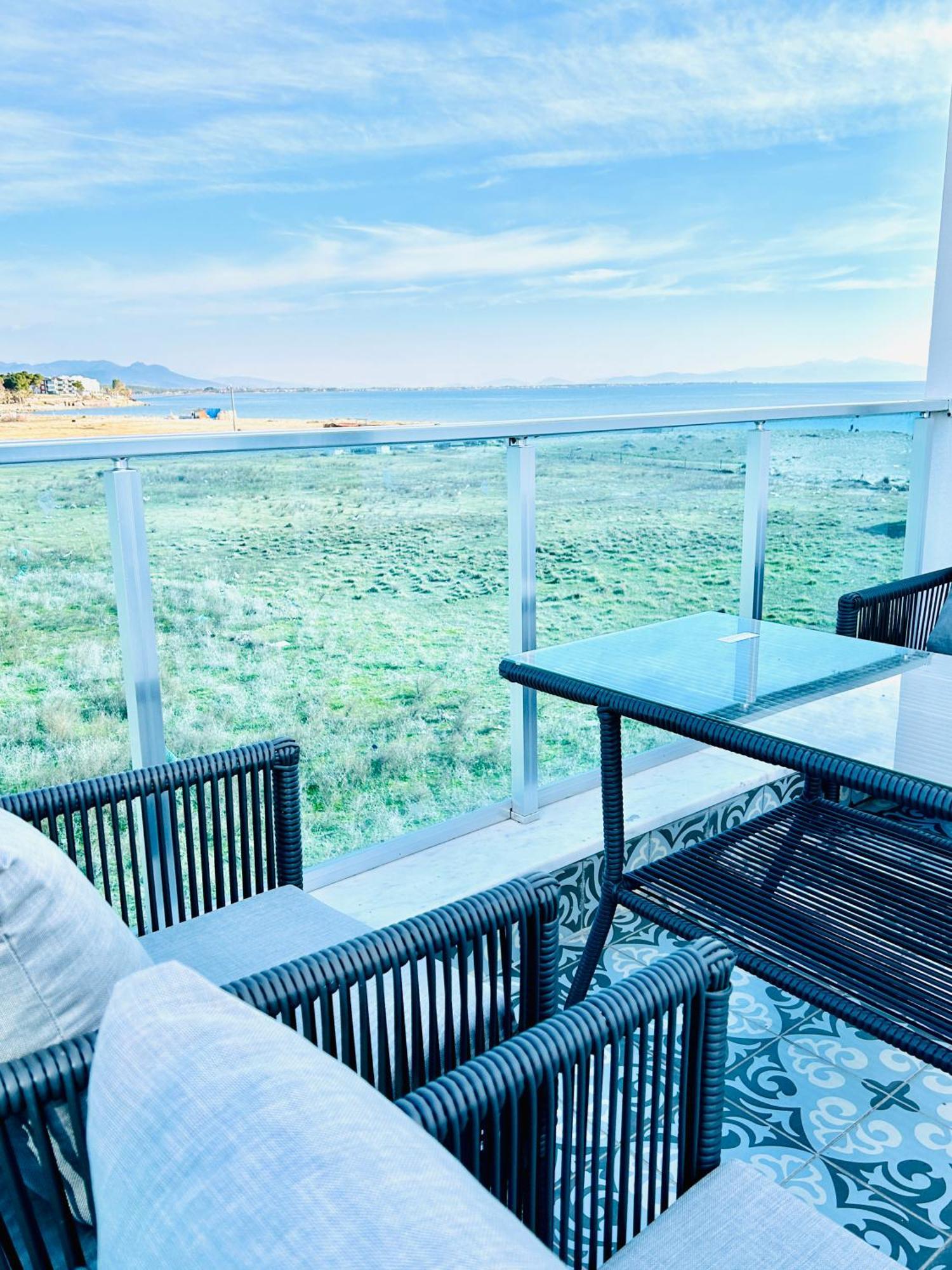 Отель Soho Ayvalik Beach House Kucukkoy  Экстерьер фото